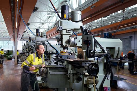 metal fabrication apprenticeship tafe|tafe engineering certificate.